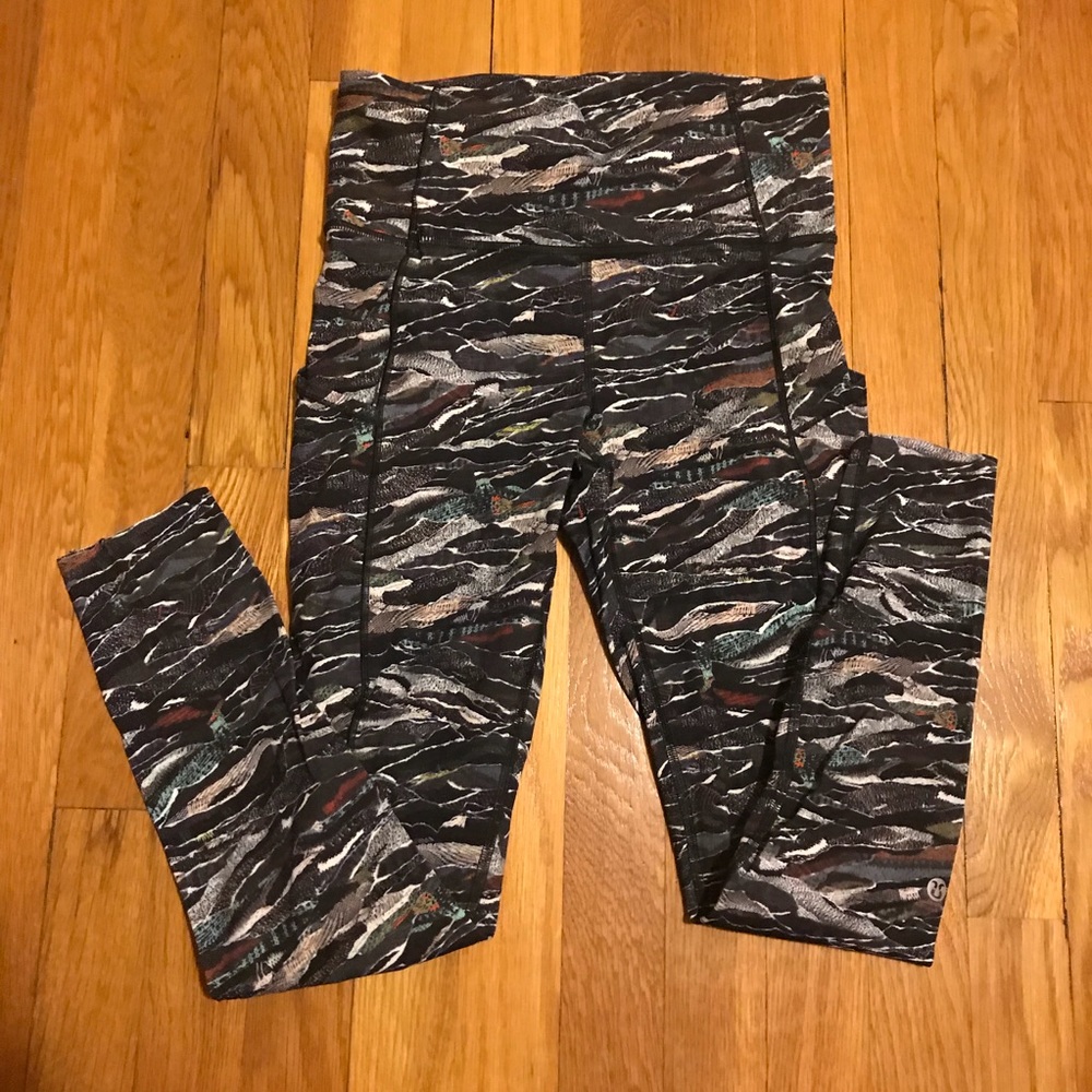 Lululemon speed up tight